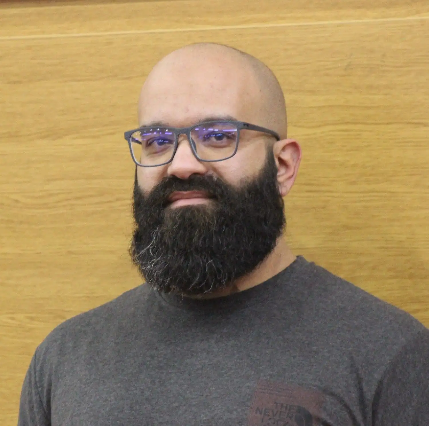 "بالعربي" تكشف آخر تطورات الوضع الصحي للشيخ أحمد الأسير