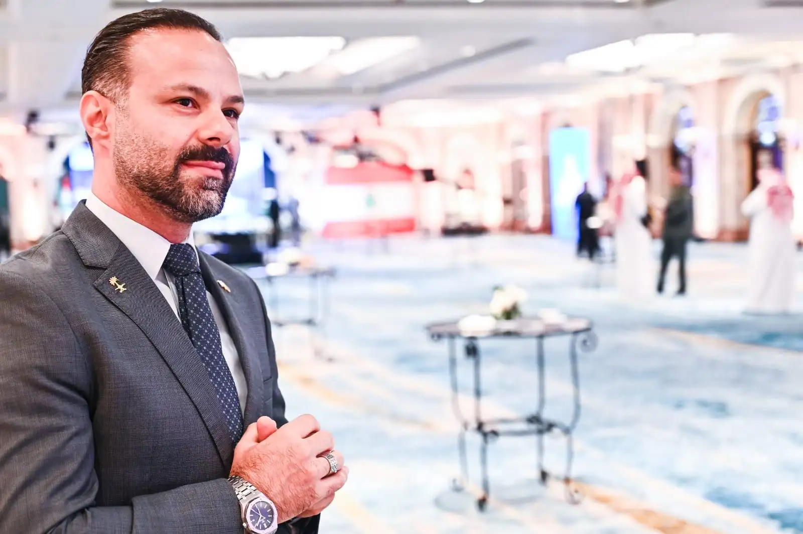 "حزب الله" على لوائح الإرهاب… فكيف يزور مسؤولوه الرياض؟